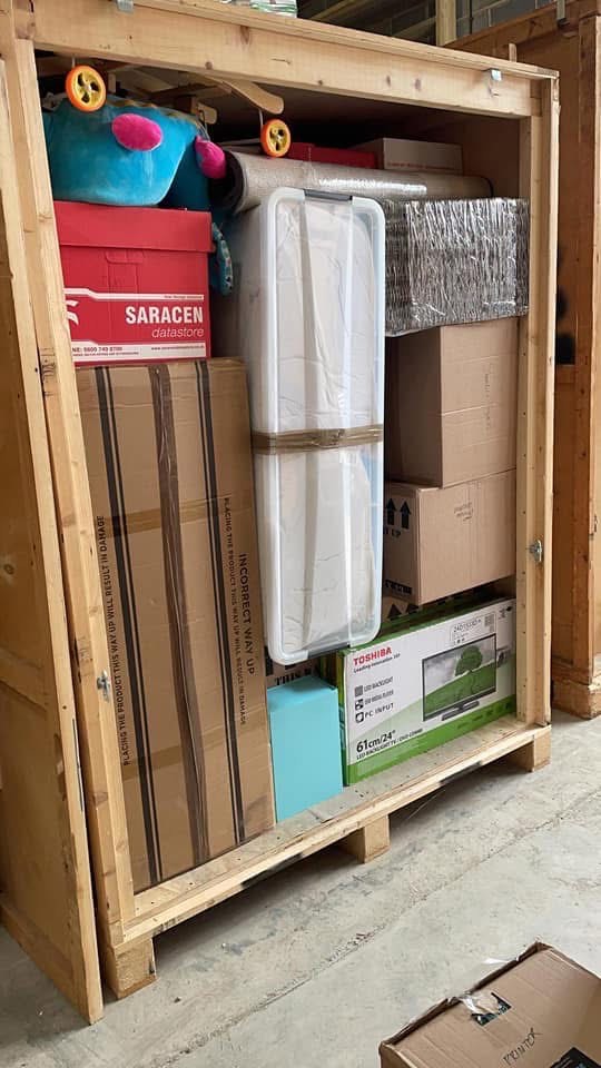 Clavering Collect & Store fully packed crate